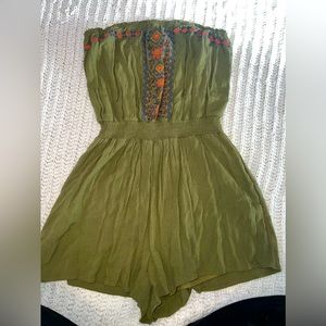 Green strapless romper